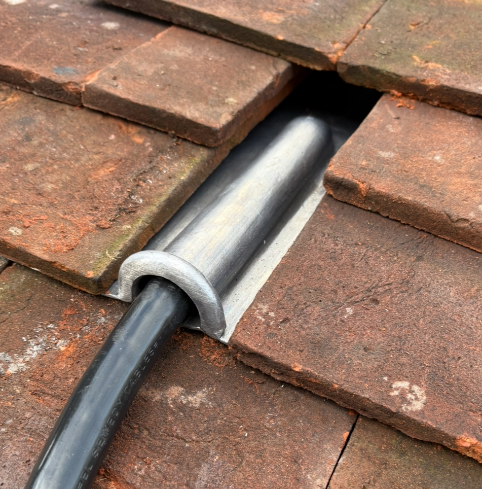 Just Lead - Small Cable Access Unit